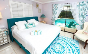 In the Heart of Naples, Suite with Lake & Pool